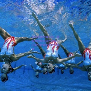 铃木彩艳严阵以待，誓言零封技术流巴拉圭，门前守护者的专注与挑战