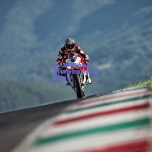 76人紧盯乔治动向,急切期盼快艇放手促成重磅交易